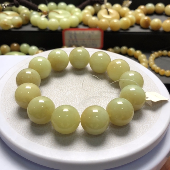 和田玉手串未镶嵌卡18