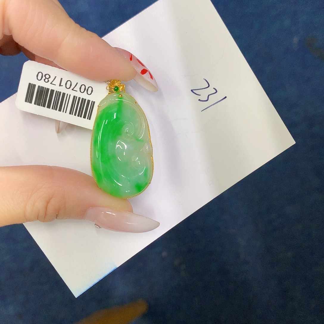 【闪购商品】翡翠颈饰18K金镶嵌000000000