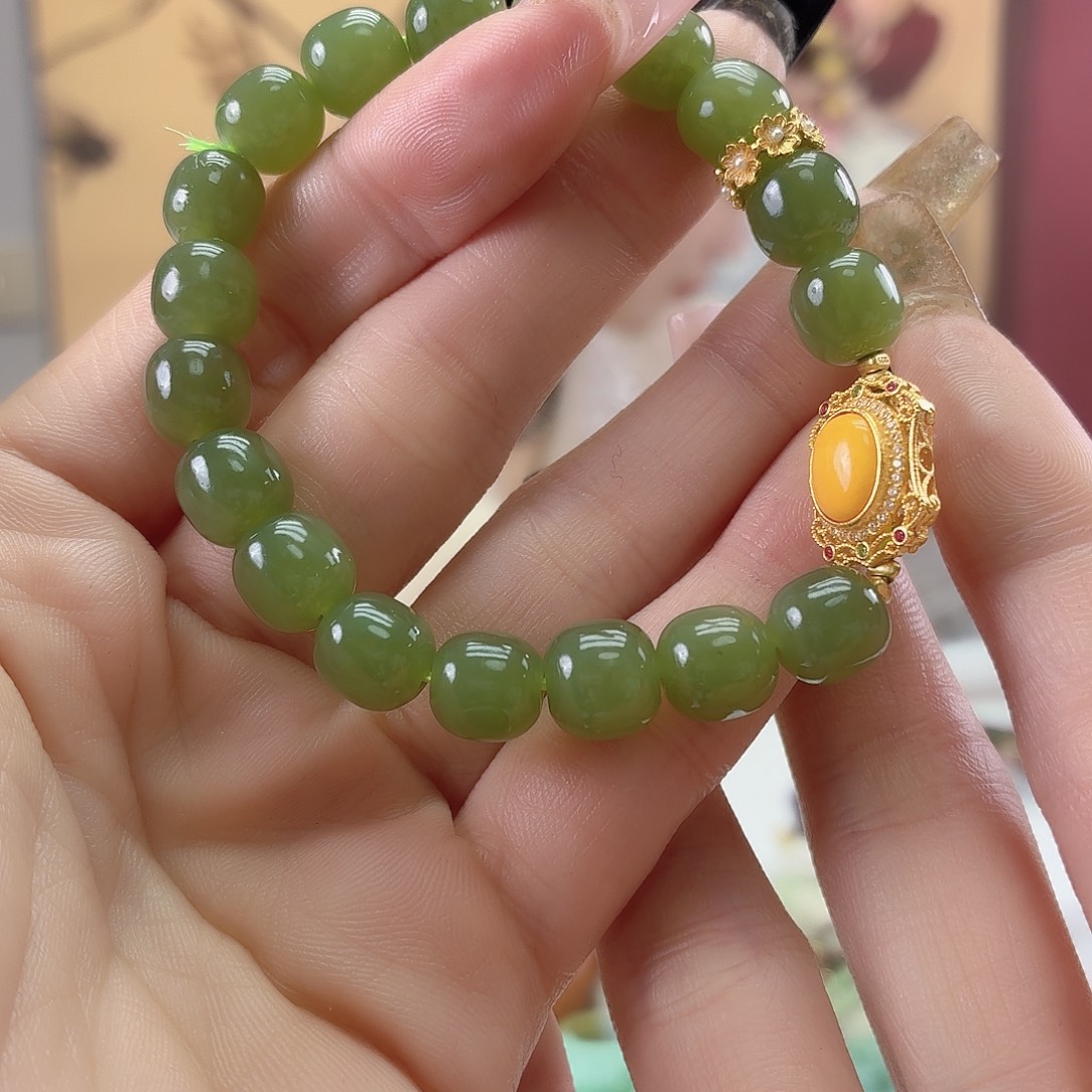 和田玉未镶嵌手链，