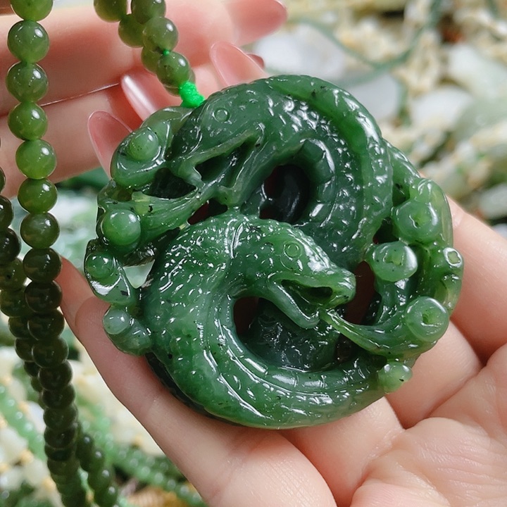 未镶嵌和田玉挂件