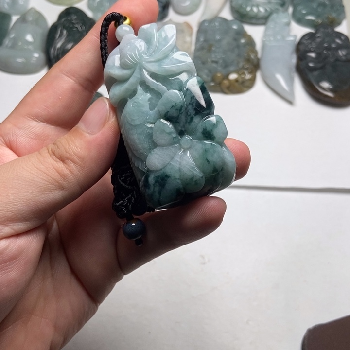 翡翠未镶嵌颈饰荷花鱼26