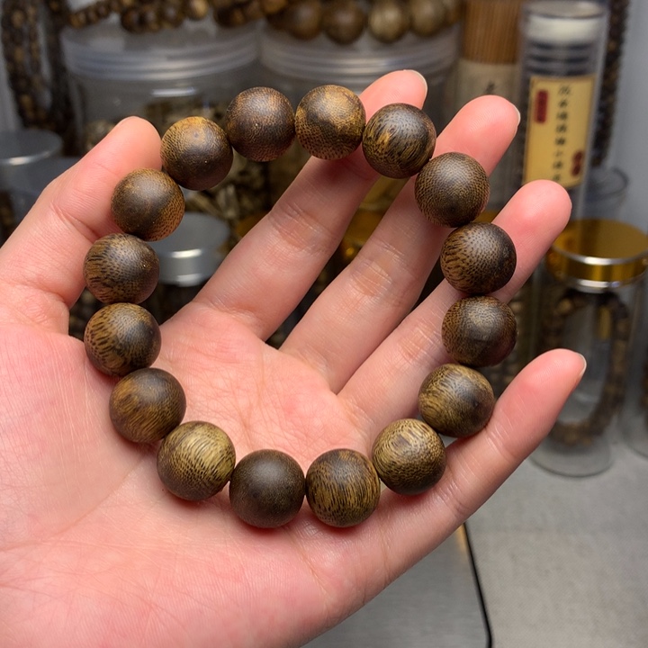 沉香沉香碎屑沉香奇楠单圈卡14保16克+