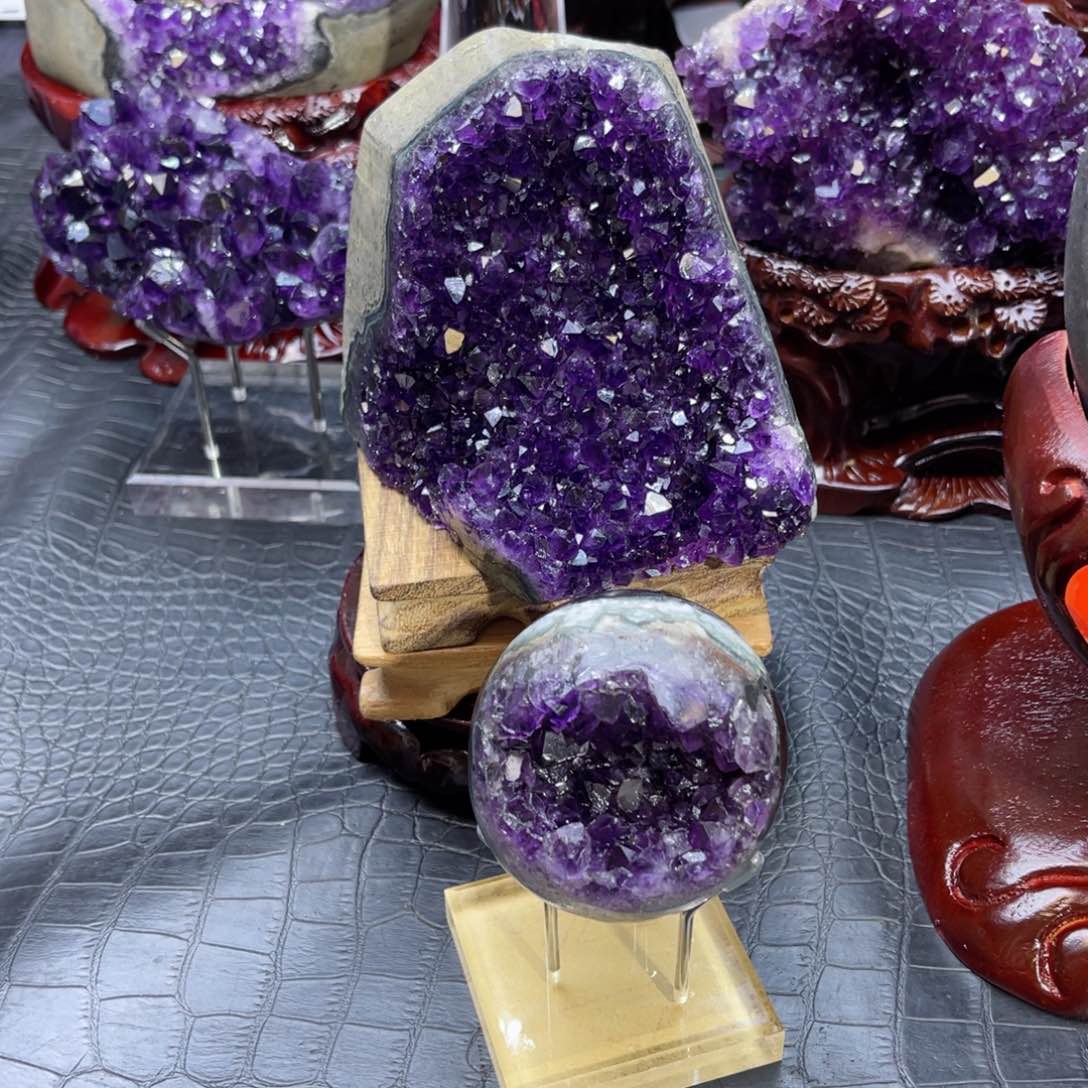 未镶嵌紫晶大型摆件（非配饰）森****天