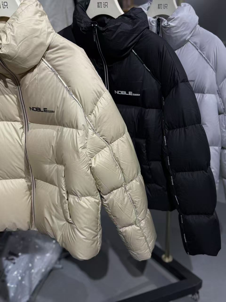 1090 外套 加绒加厚 时尚