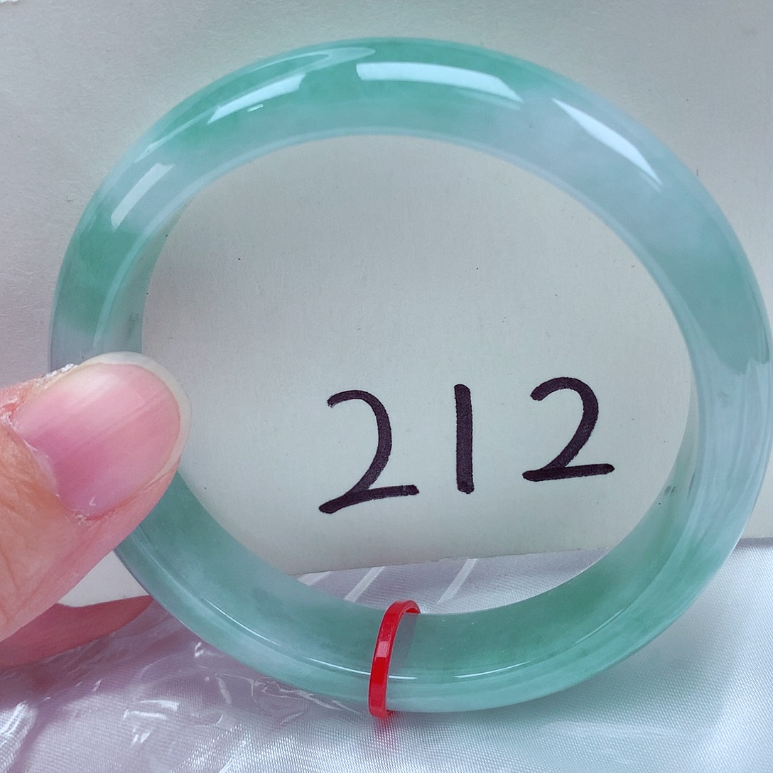 翡翠未镶嵌手镯翡翠