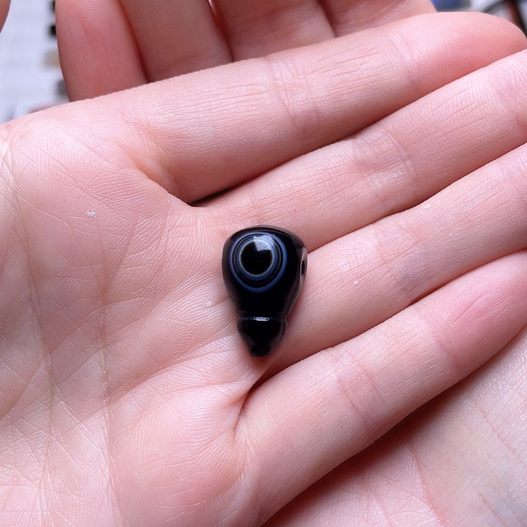 玛瑙/玉髓颈饰未镶嵌?