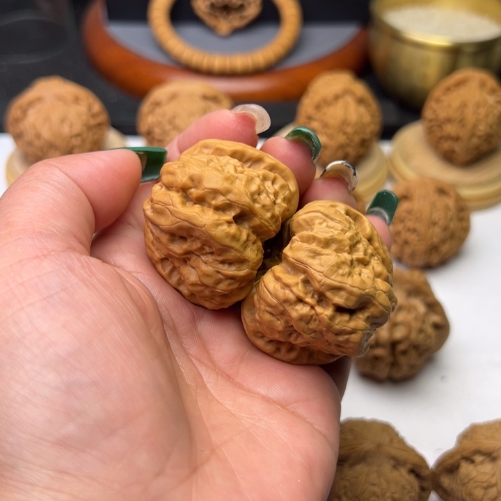 文玩核桃把件芳芳40蛤蟆头