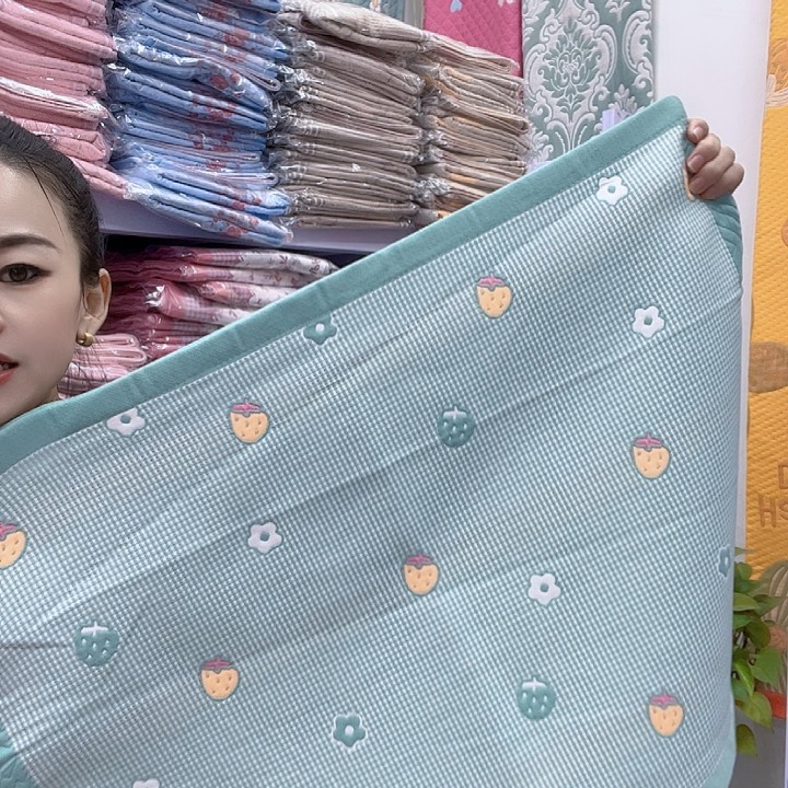 棉绿色小草莓纯棉