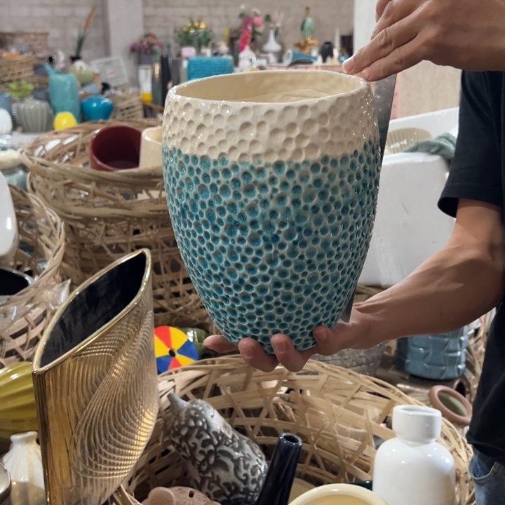 陶瓷花瓶摆件外贸出口（微瑕）高24口16公分