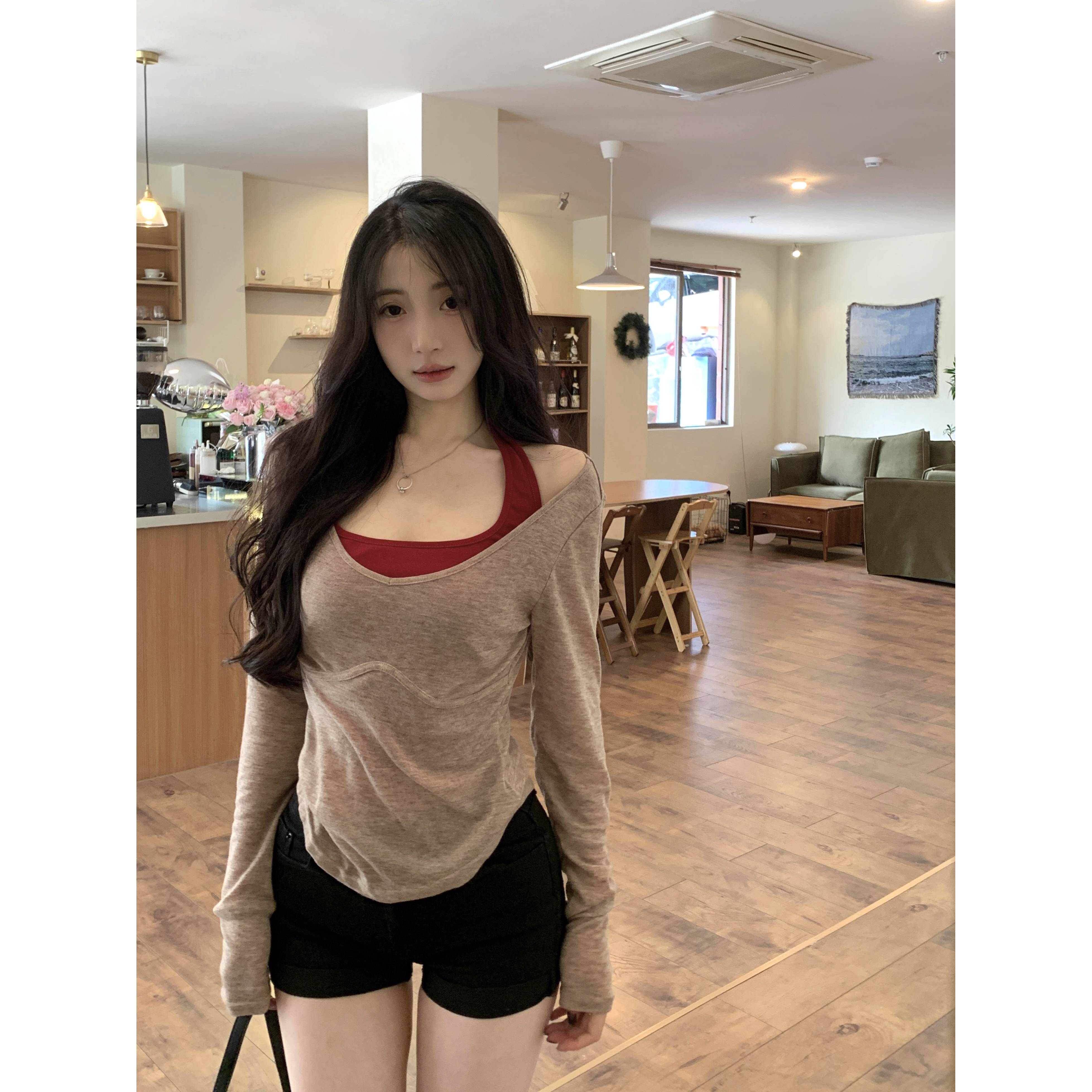 【梦梦】2025春季新款大码显瘦撞色真两件甜辣长袖设计感打底小上衣