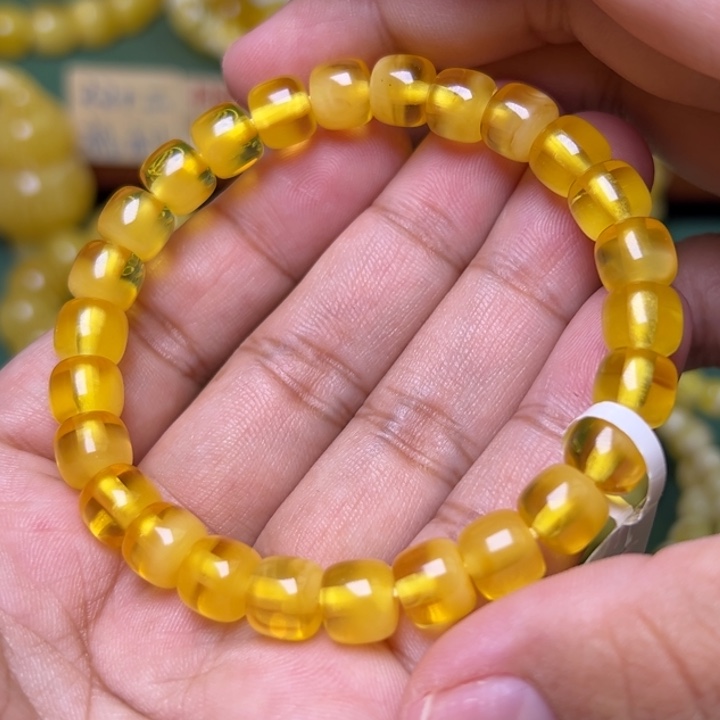 蜜蜡未镶嵌珠宝奇石