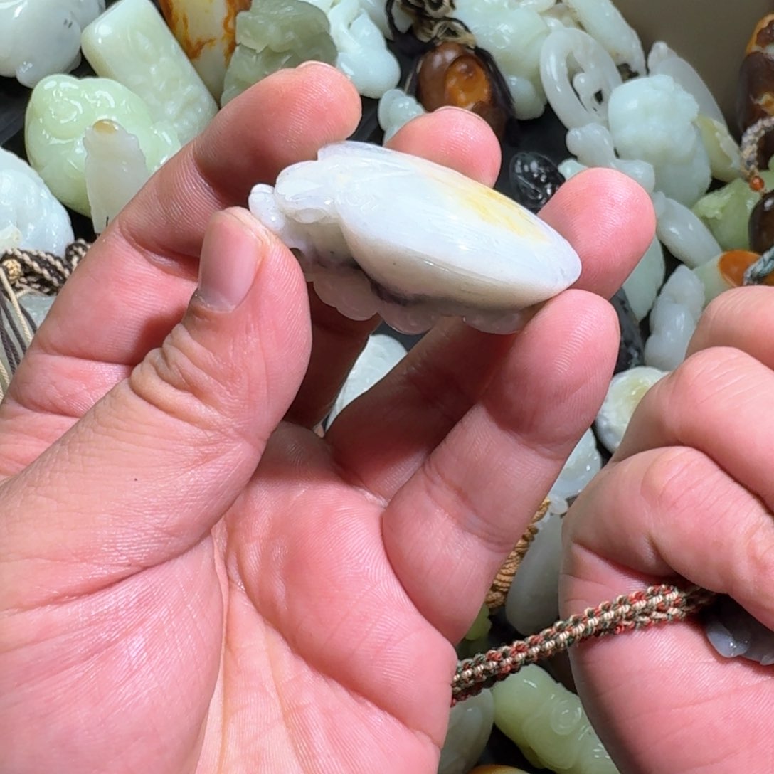 和田玉颈饰未镶嵌