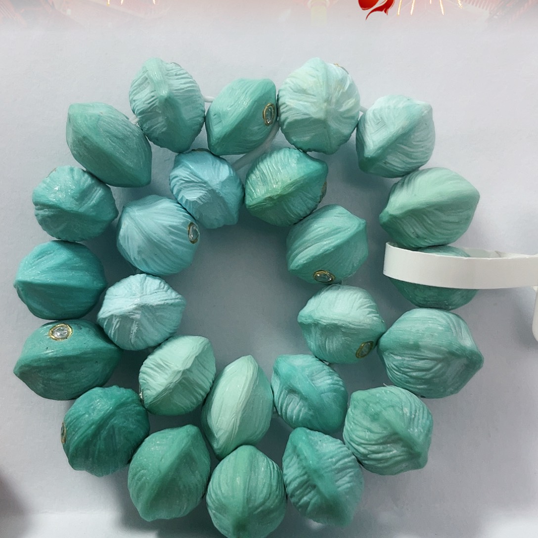 绿松石配饰未镶嵌