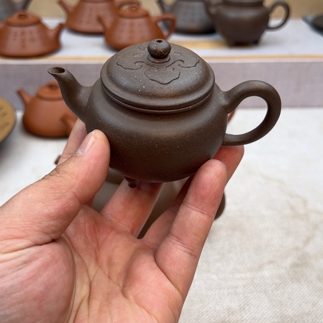 紫砂茶壶与***?微瑕、晃盖、大彬100cc