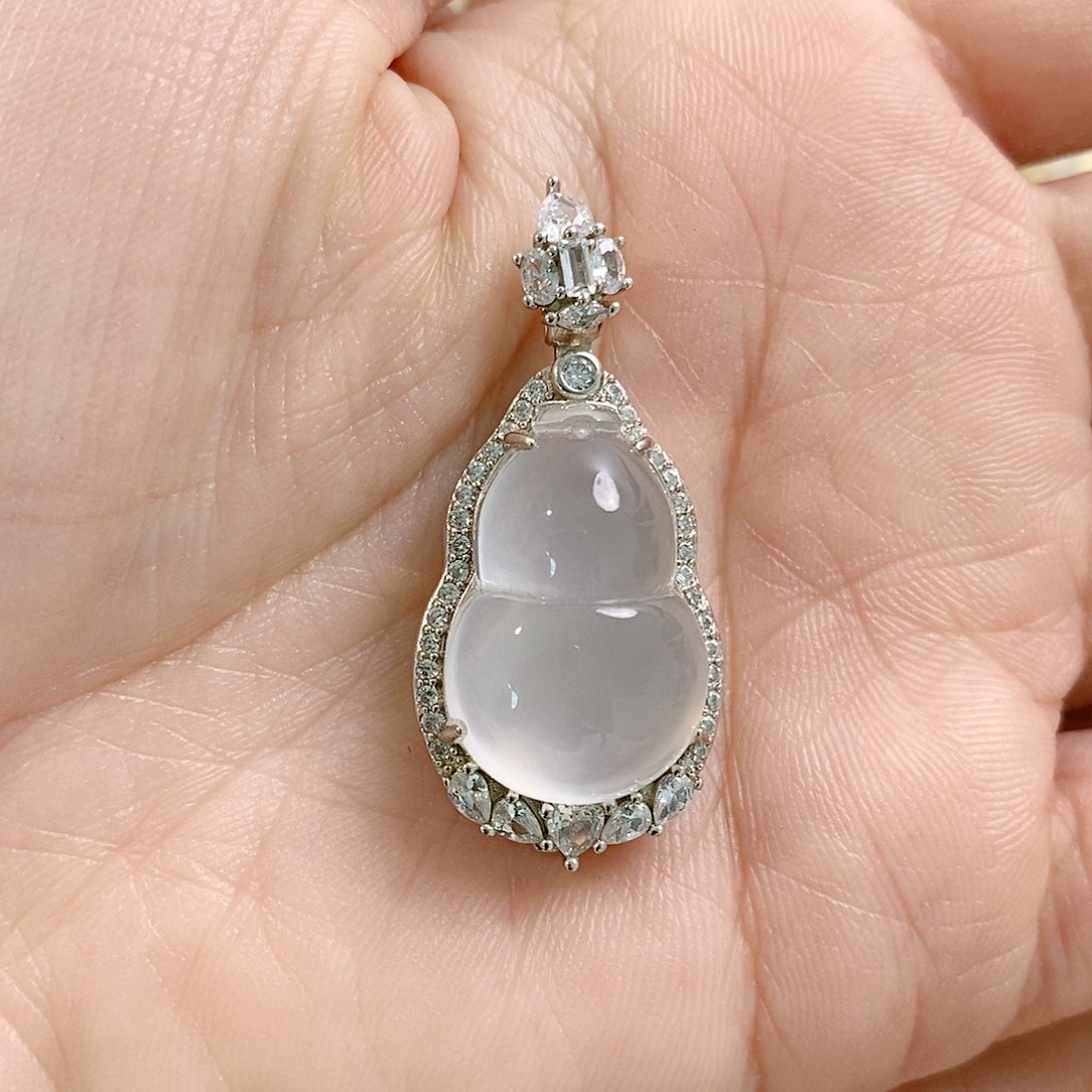 石英质玉吊坠(赠链)银S925镶嵌