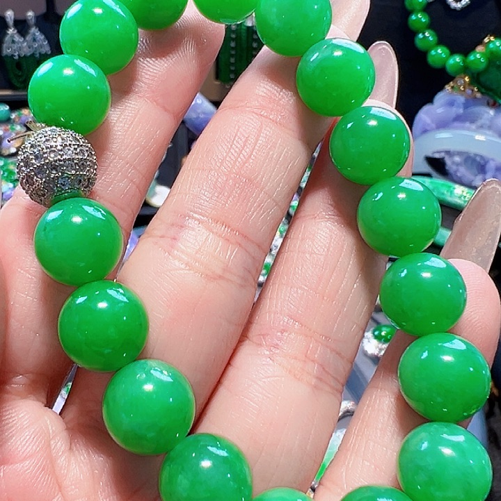 翡翠手串未镶嵌签收后24小时鉴赏期