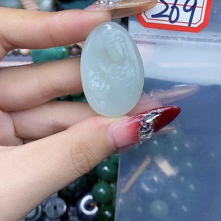 和田玉和田玉边角料随机发未镶嵌