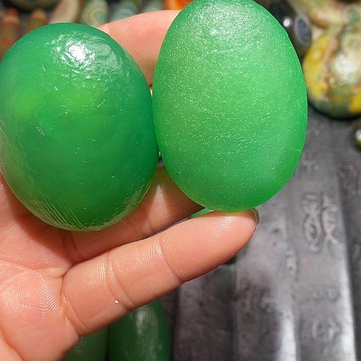 豆***粒玛瑙/玉髓合金颈饰