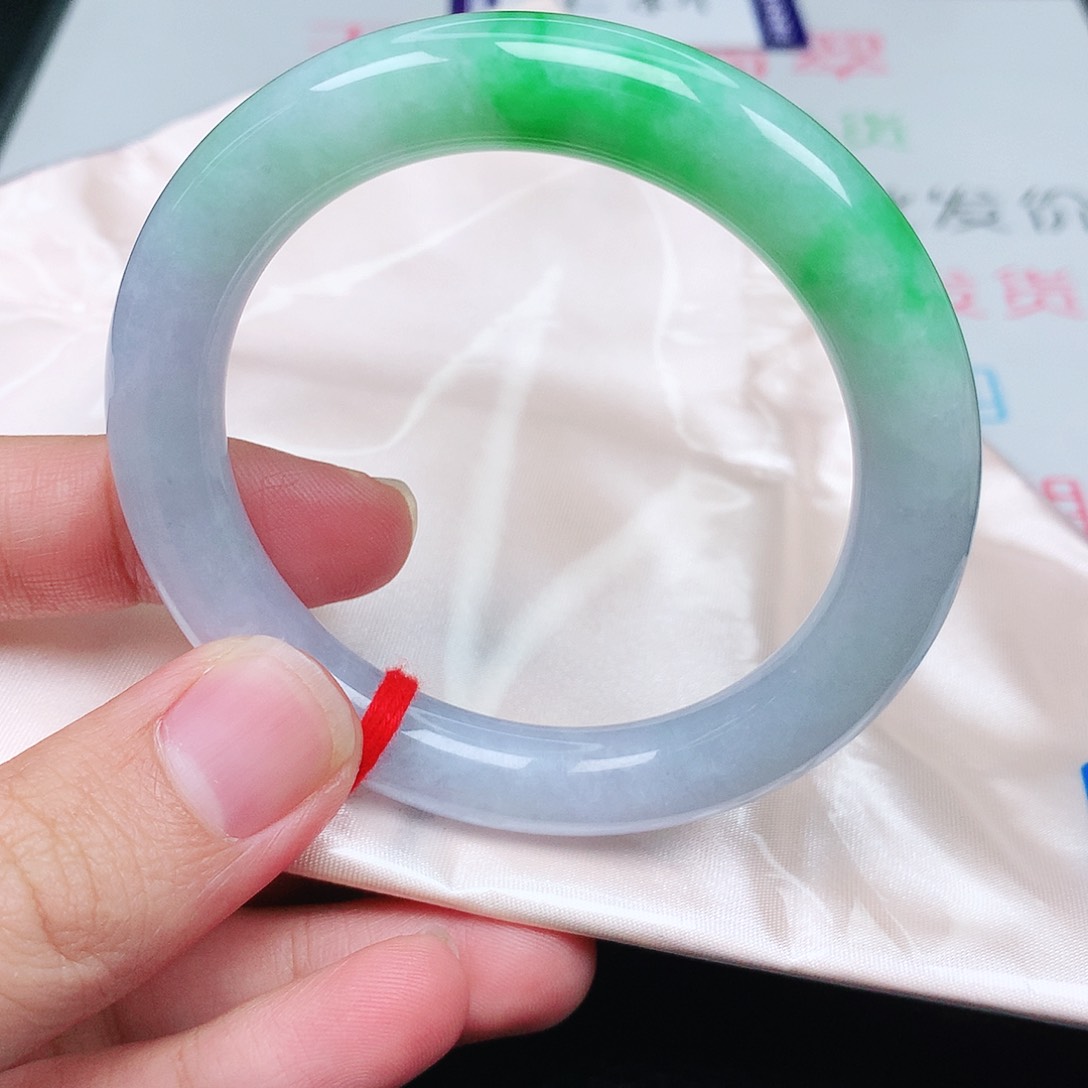 未镶嵌手镯翡翠天然翡翠手镯