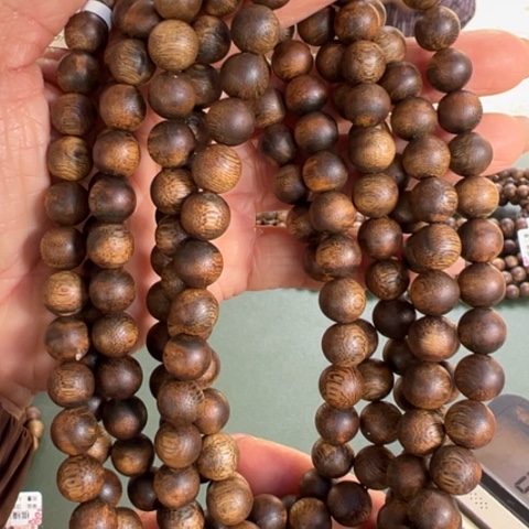 沉香手串乌身红土34克卡0.9多样性发1串