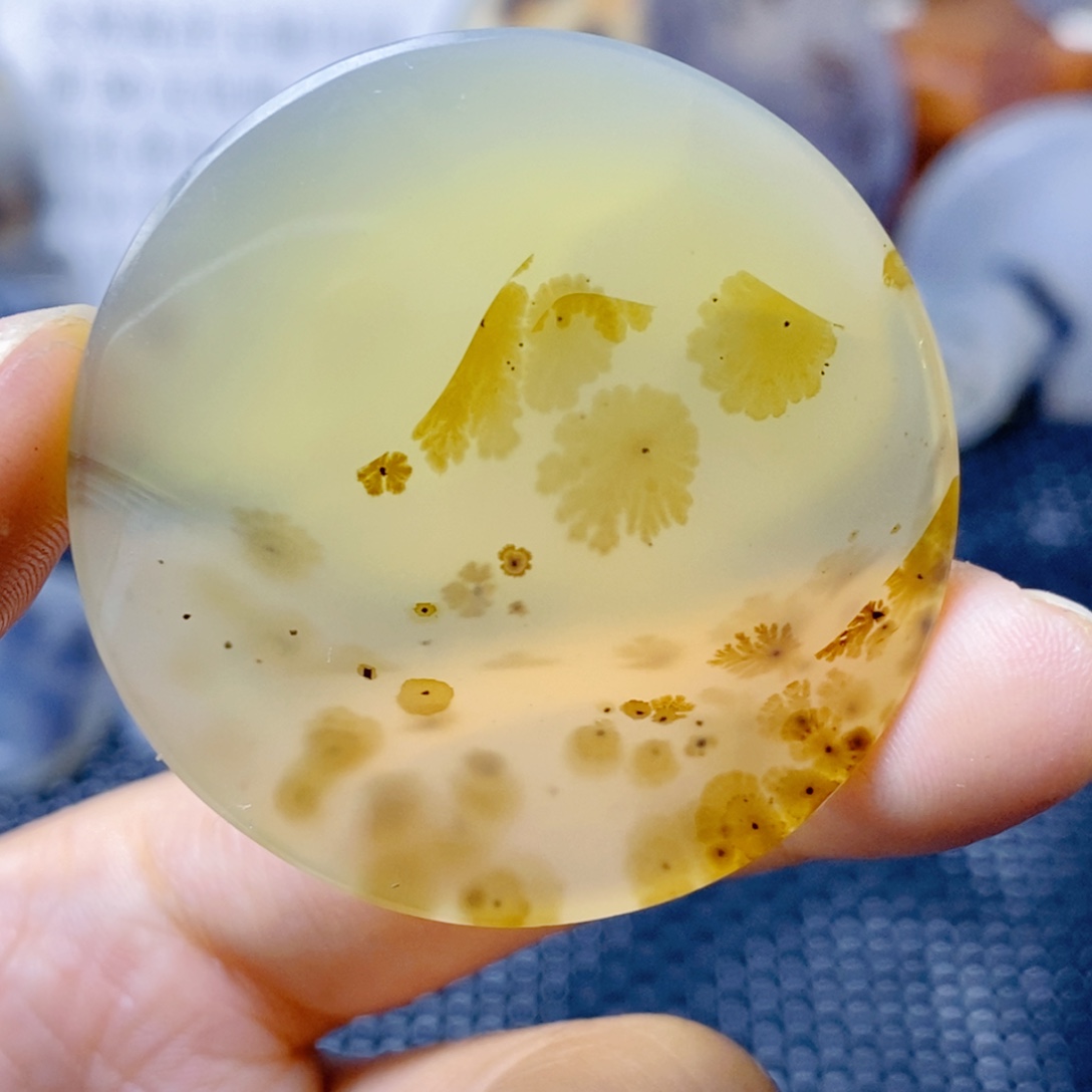 玛瑙/玉髓未镶嵌珠宝奇石