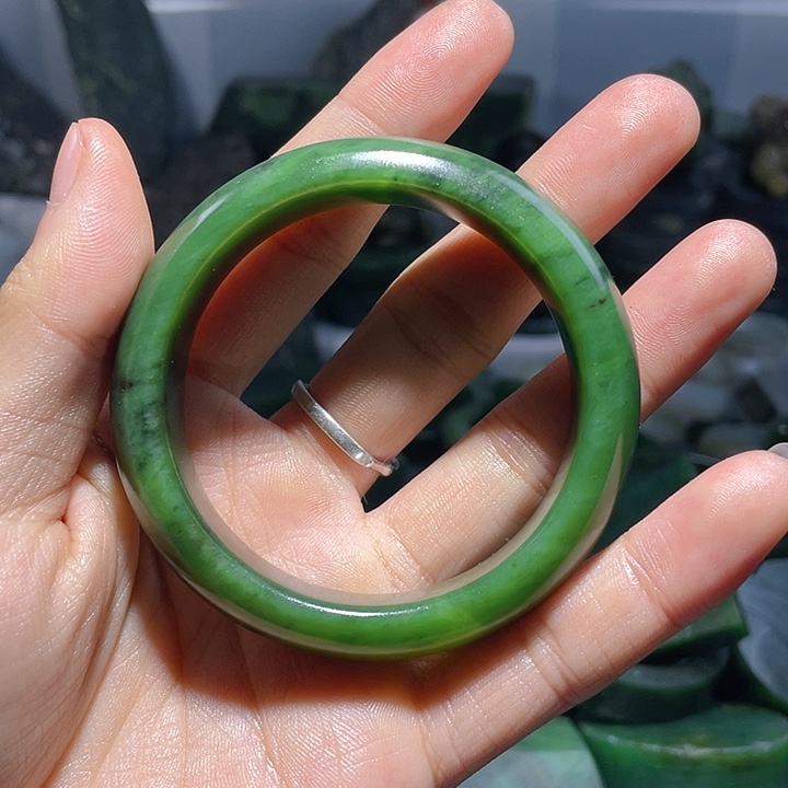 和田玉（碧玉）未镶嵌手链