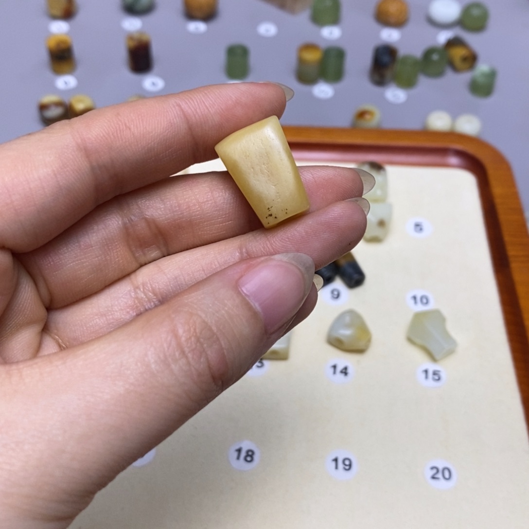 蛇纹石玉配饰合金用****8