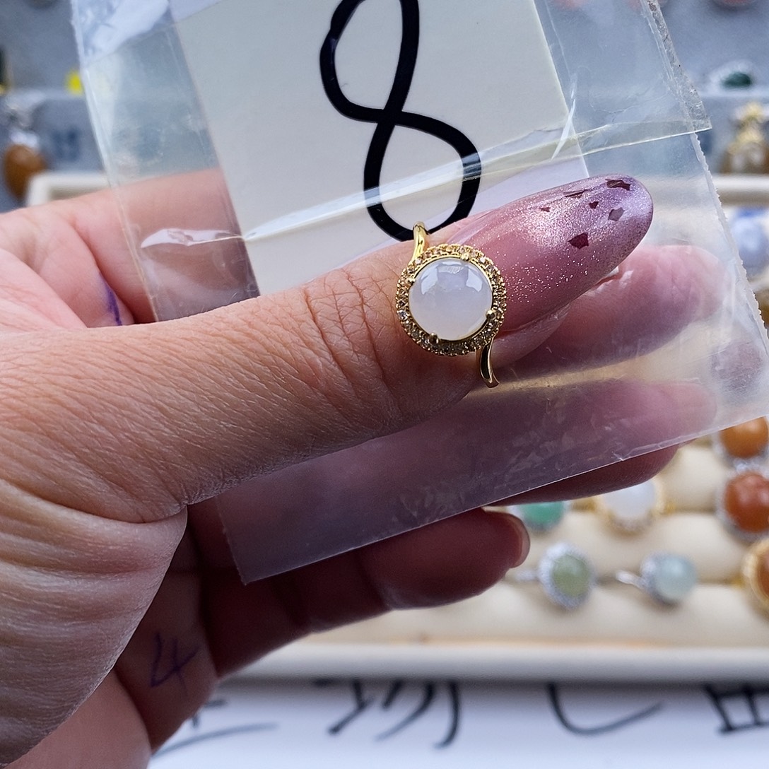 翡翠未镶嵌戒指缅甸