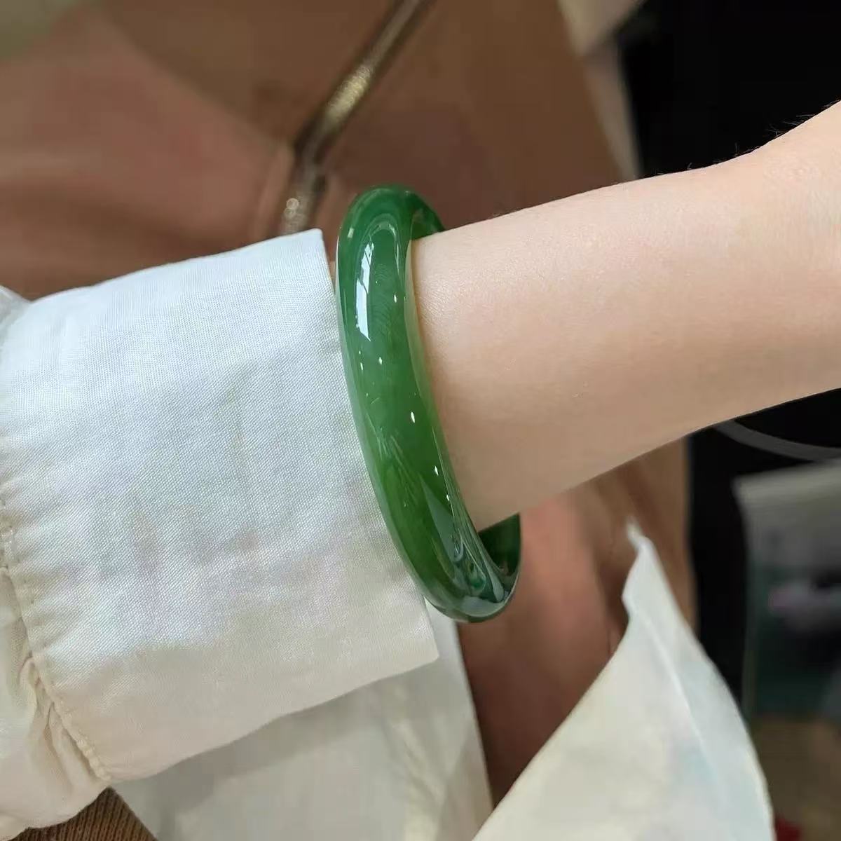 天然辰砂栖云山精品文玩手镯H-0082