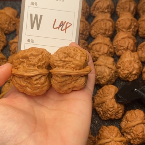 吊坠桃核?*吉我是第一百37