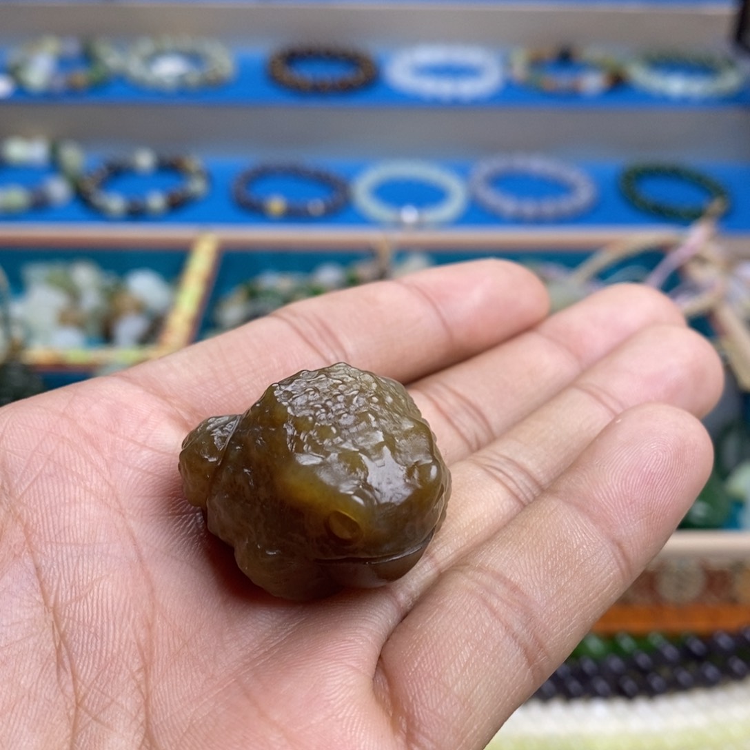 和田玉吊坠未镶嵌