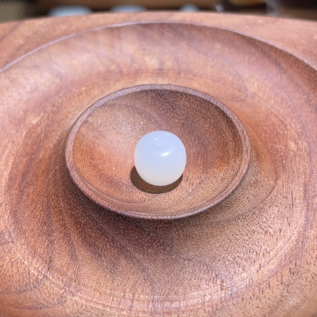 未镶嵌手链和田玉卡10单珠