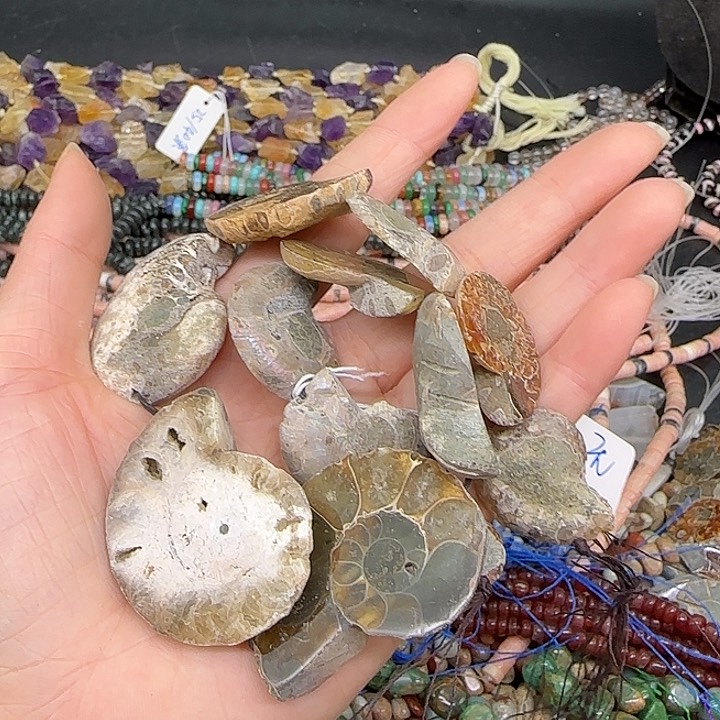 玛瑙/玉髓合金珠宝半成品螺一条