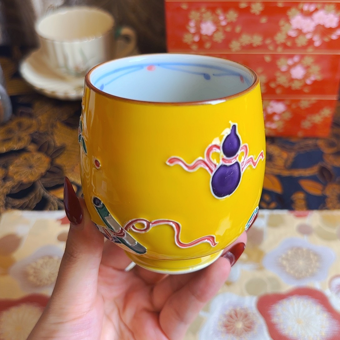 它家茶具瓷器真美！6