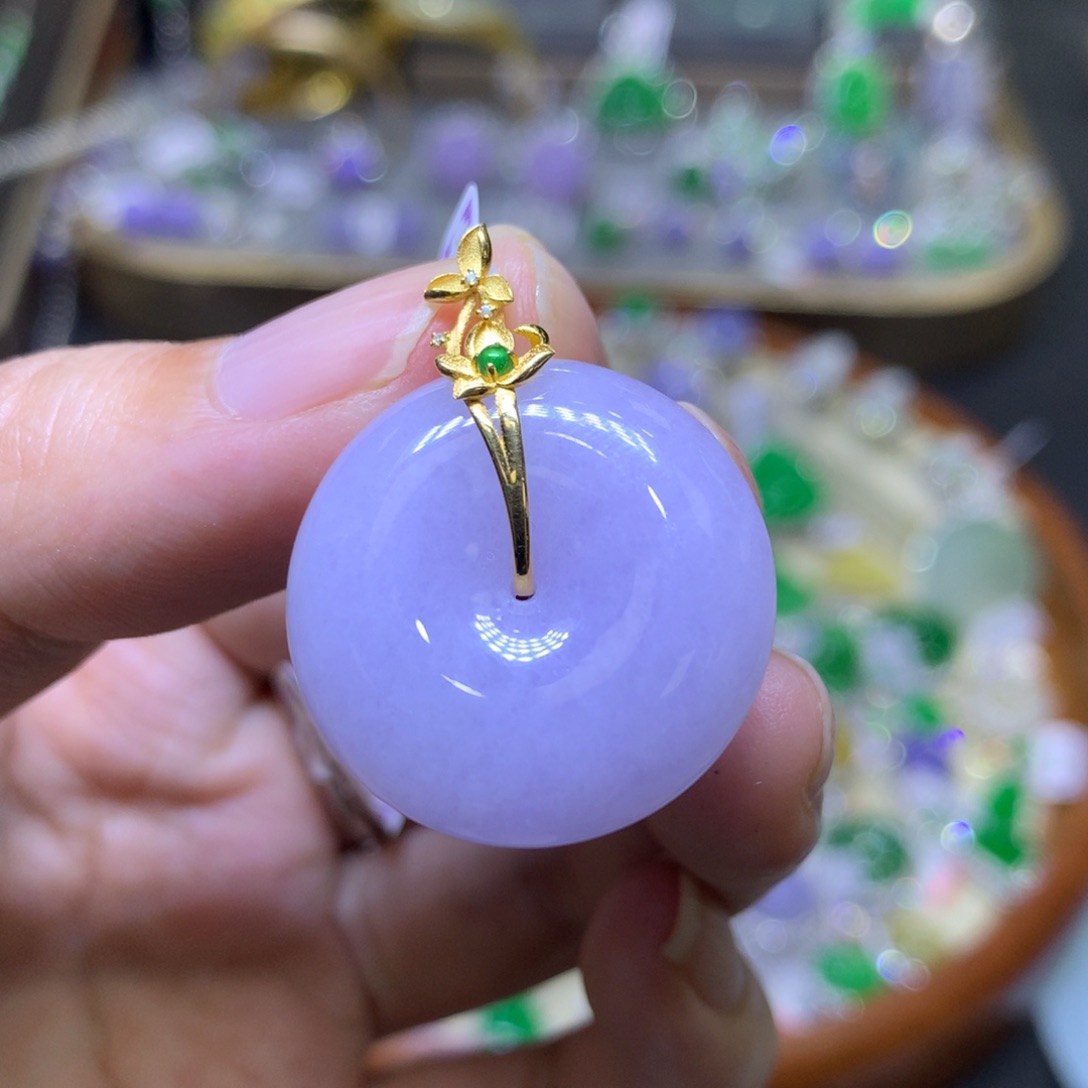 翡翠18K金镶嵌颈饰翡翠吊坠项链