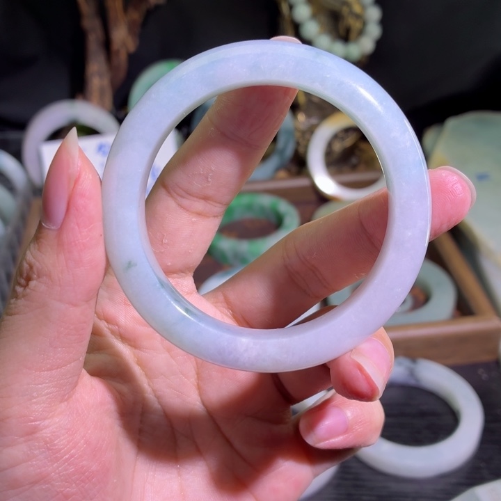 定制翡翠未镶嵌天然翡翠A货毛胚手镯