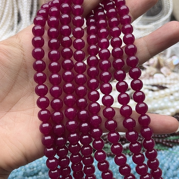 玛瑙/玉髓未镶嵌珠宝半成品一条8mm左右红刚玉