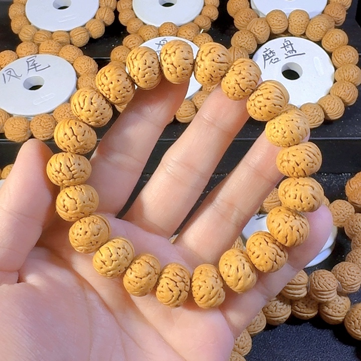 浩****吊坠桃核纽扣桃核