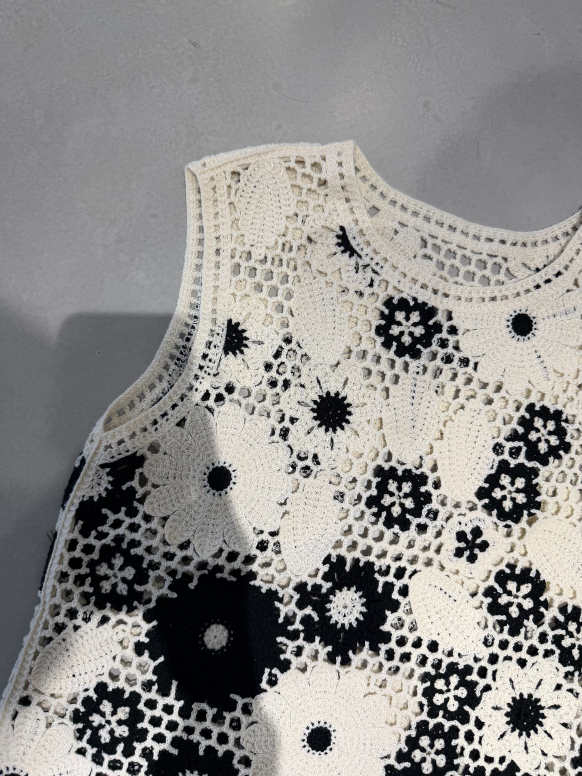 QIANQIAN 25秋冬倩倩推荐潮流百搭小花棉线背心马甲18226