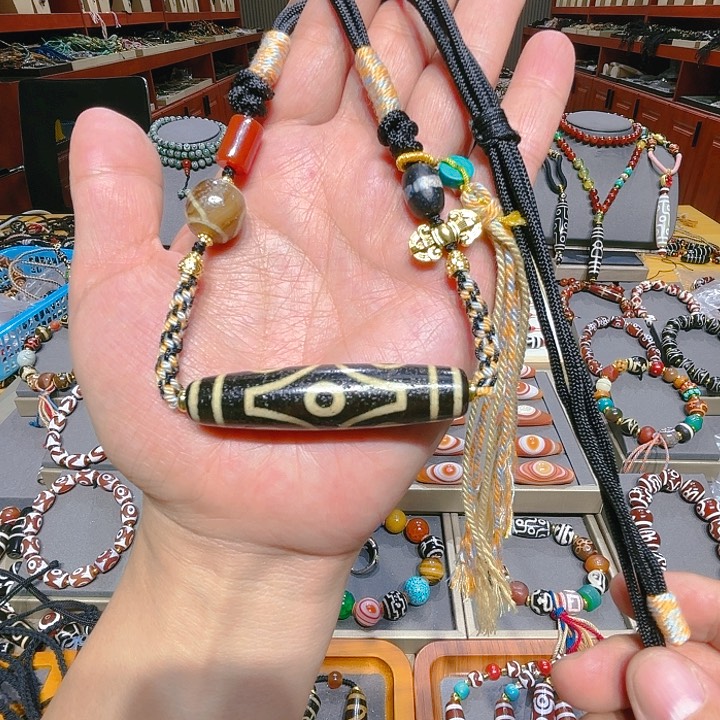 未镶嵌玛瑙/玉髓珠宝奇石