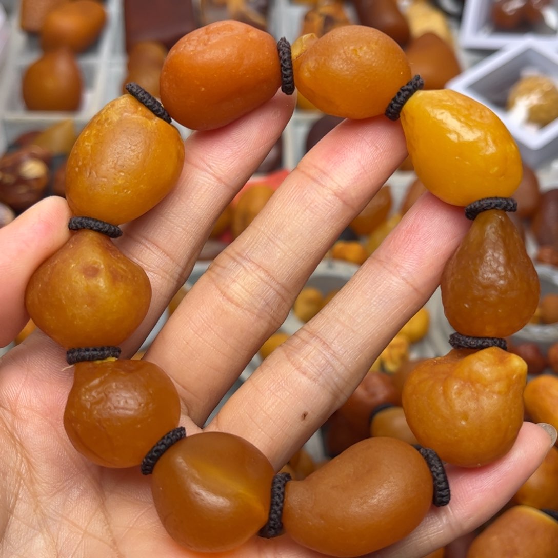 琥珀裸石未镶嵌天然蜜蜡