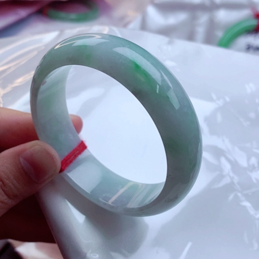 【闪购商品】翡翠手镯未镶嵌57轮胎