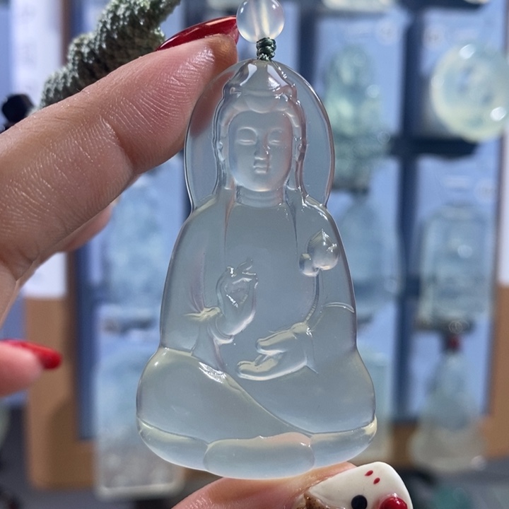 岫玉未镶嵌颈饰吊坠