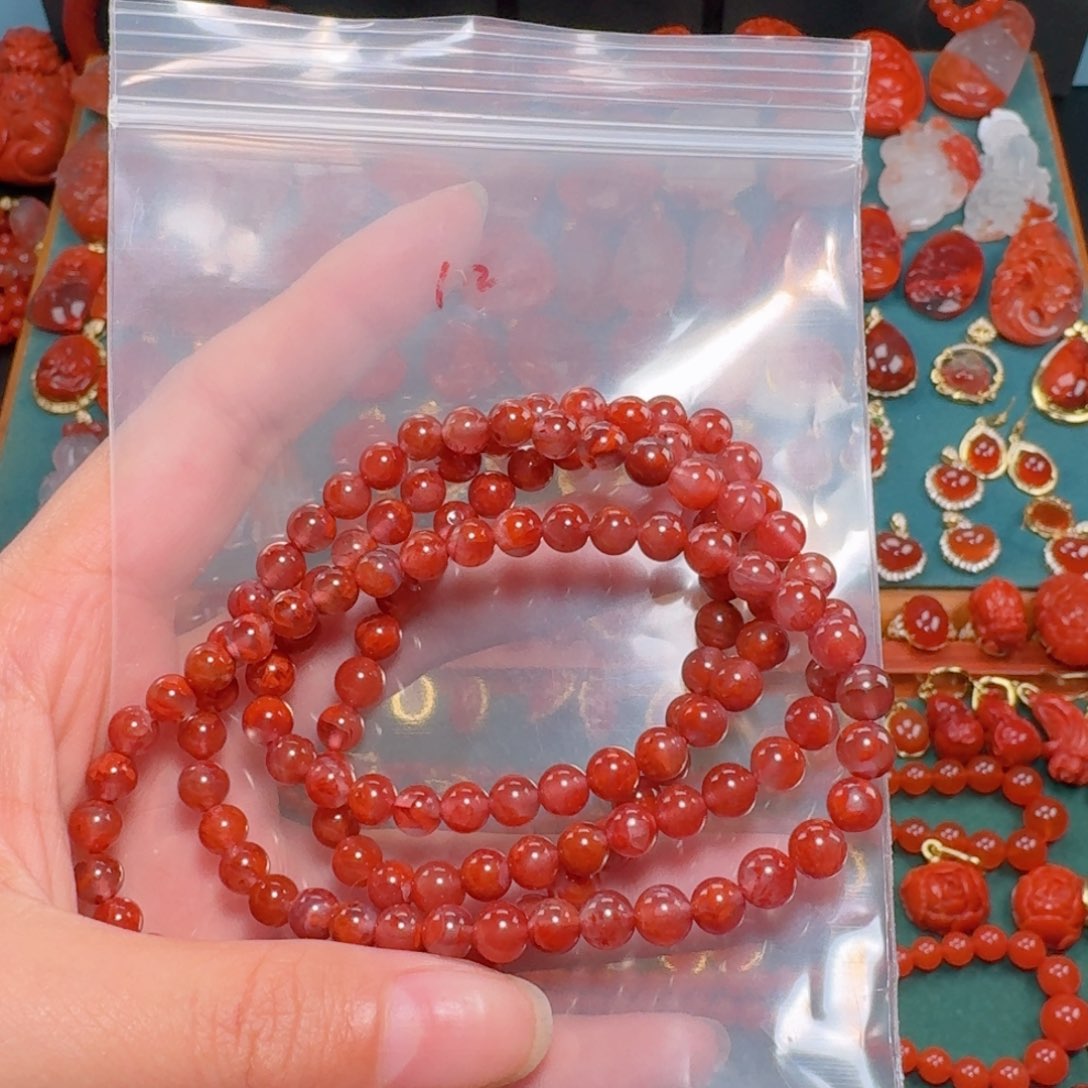 南红玛瑙南红 5+未镶嵌