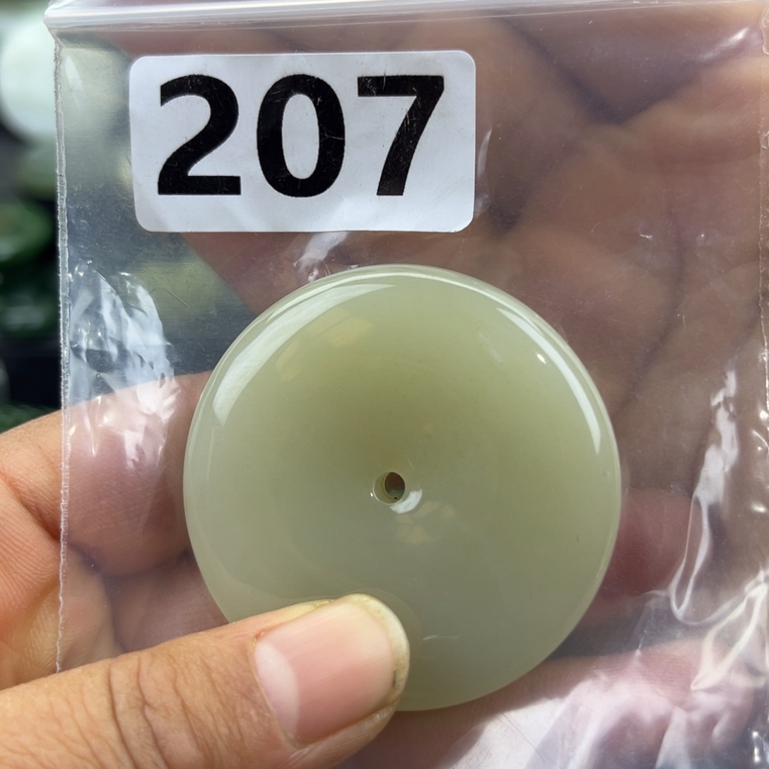 和田玉未镶嵌珠宝半成品