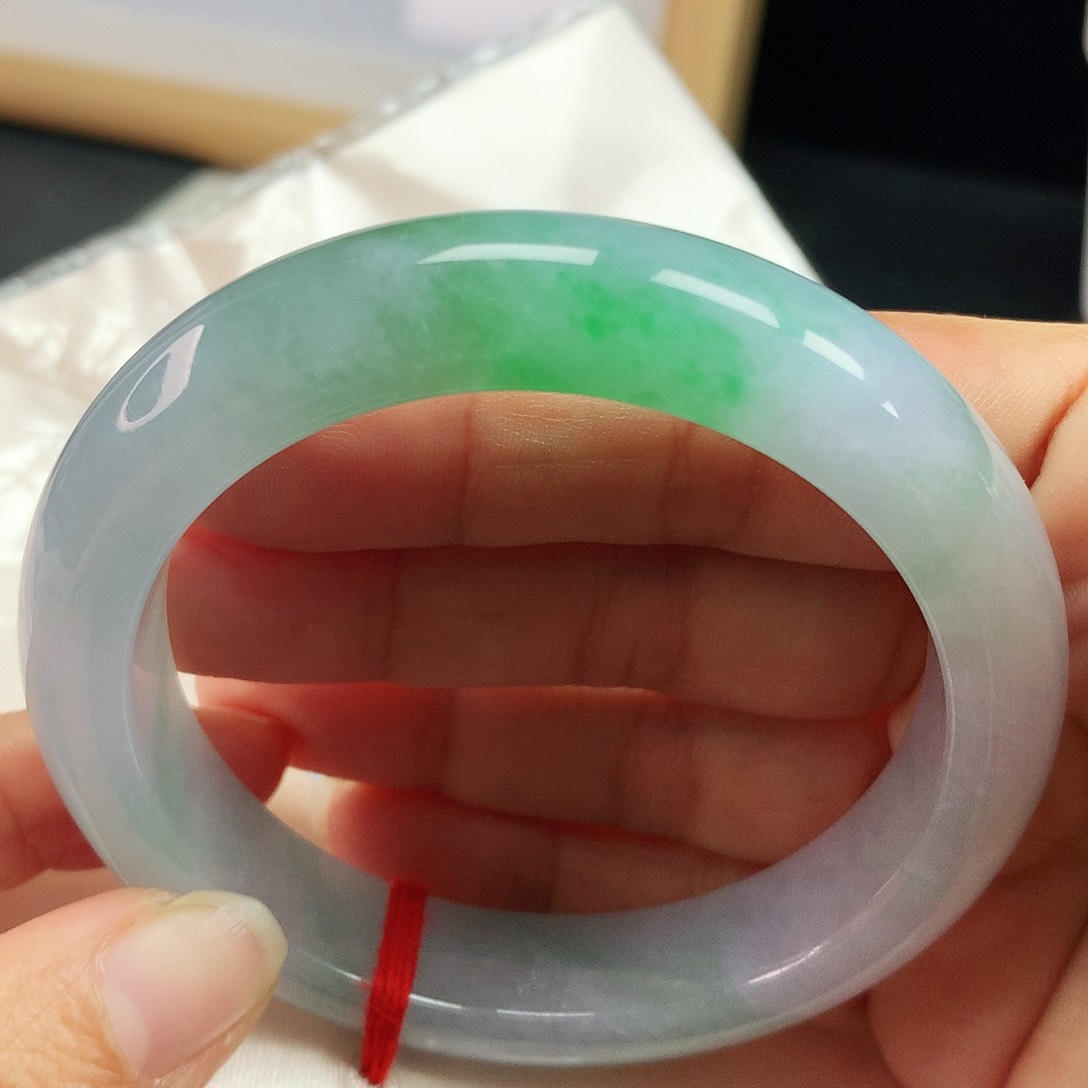 未镶嵌手镯翡翠翡翠手镯240