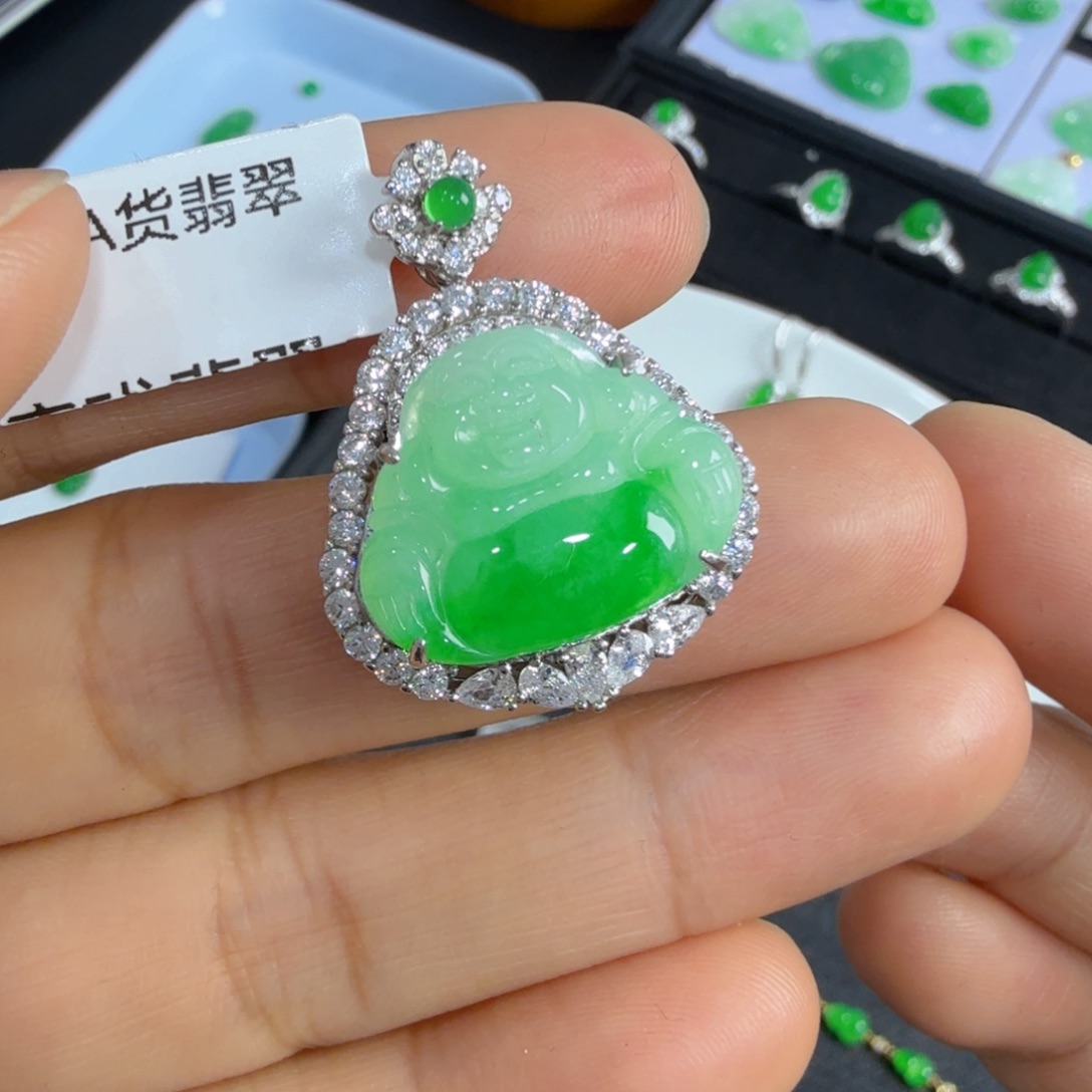 翡翠颈饰银S925镶嵌佛公