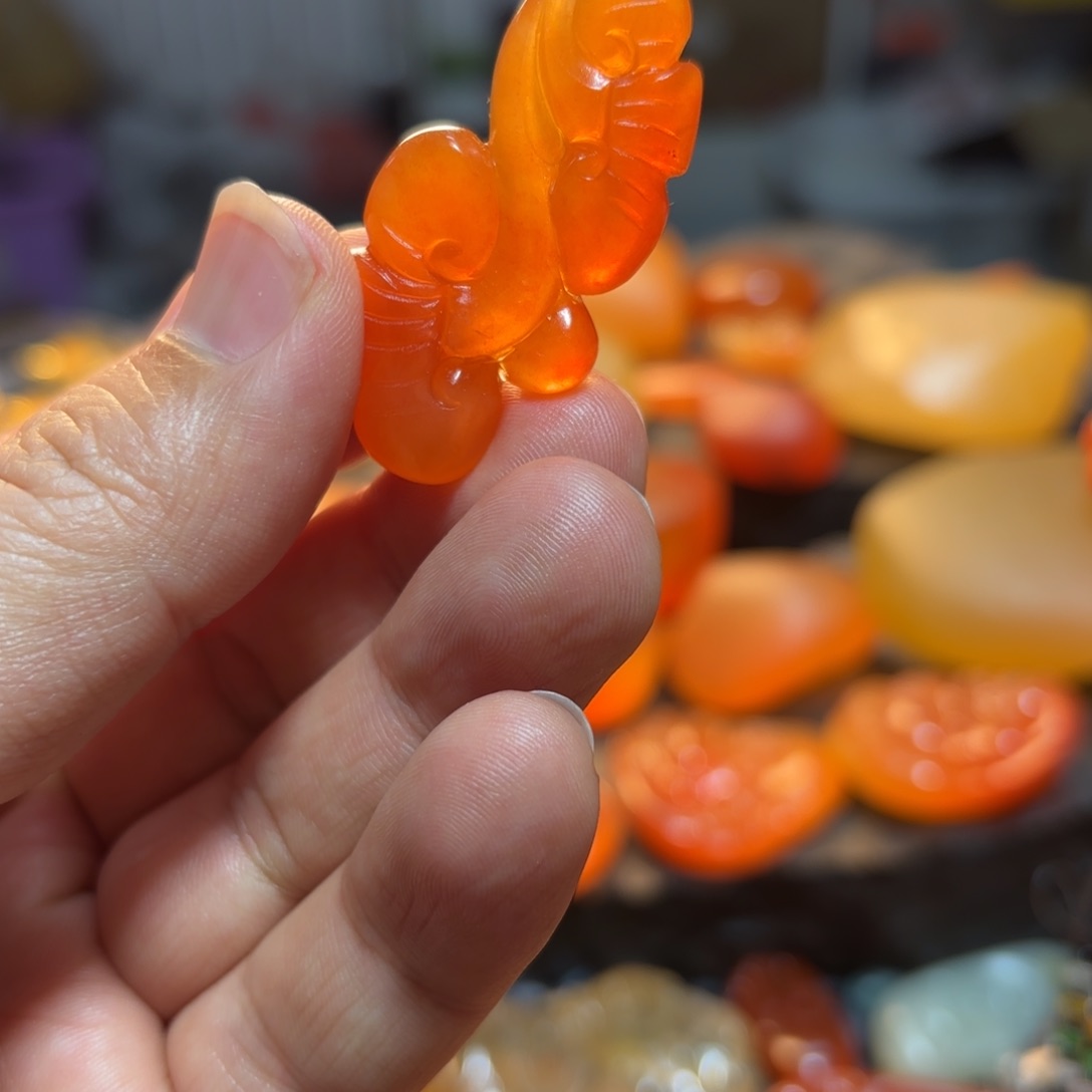 石英质玉挂件未镶嵌?*橙