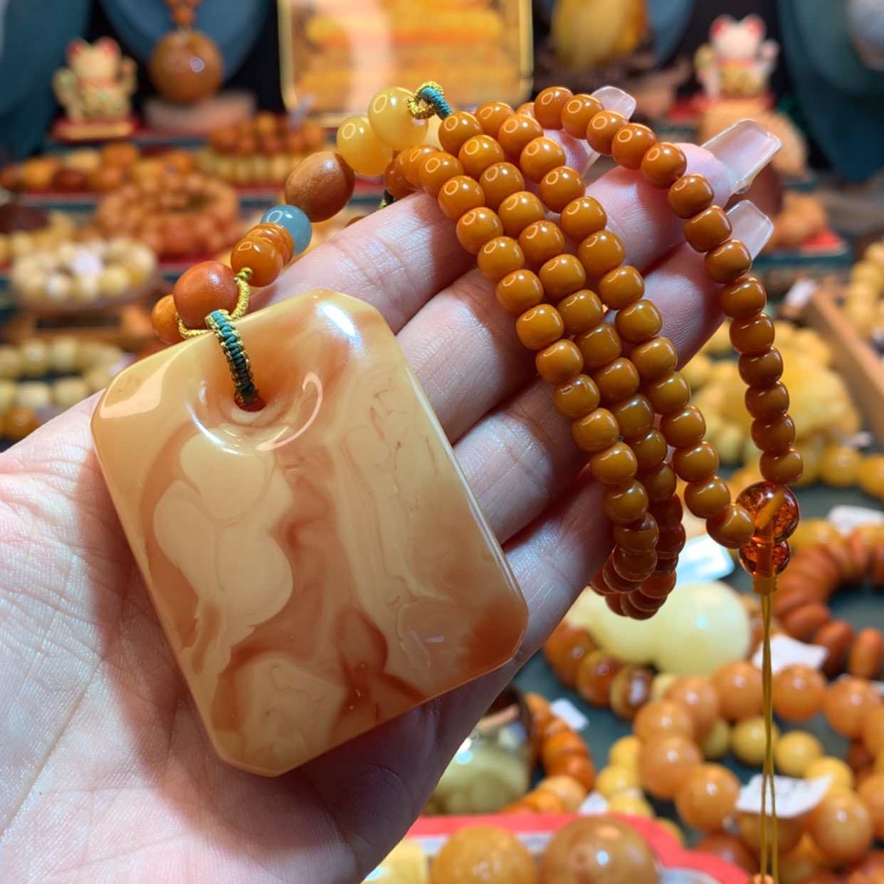 【闪购商品】未镶嵌吊坠(赠链)琥珀