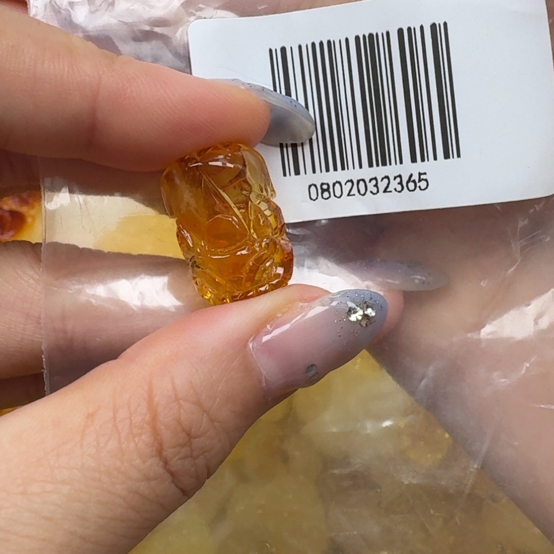 琥珀未镶嵌珠宝奇石